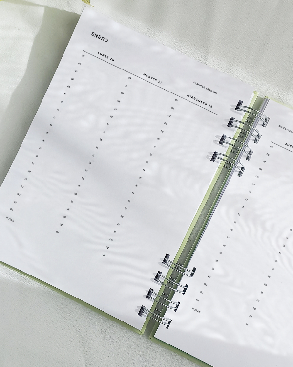 Producto - Agenda Semanal 2026 - Interior Fechado A5 - Uso Comercial Sin Marca