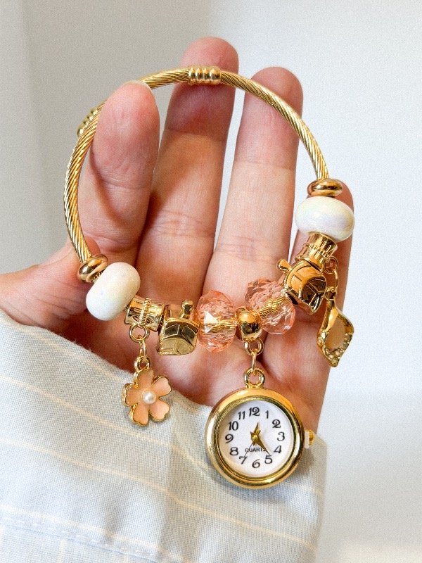 Producto - Pulsera Charms pando con reloj 2-acero dorado