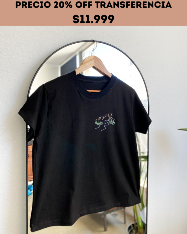 Producto - REMERA FRIDA MONTAÑITA