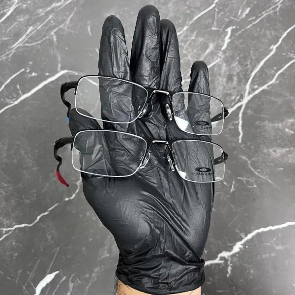 Producto - Oakley Coilover Preto red