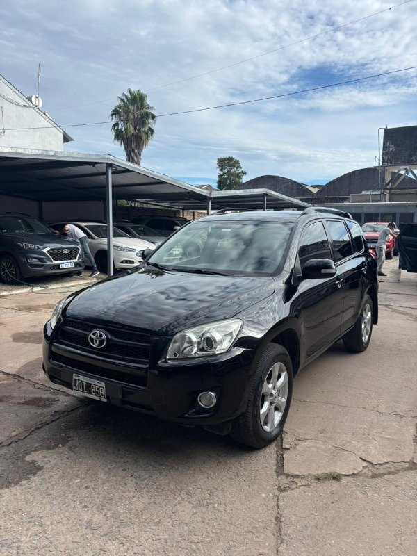 Producto - Toyota RAV4 Full 4x2 AT 2011