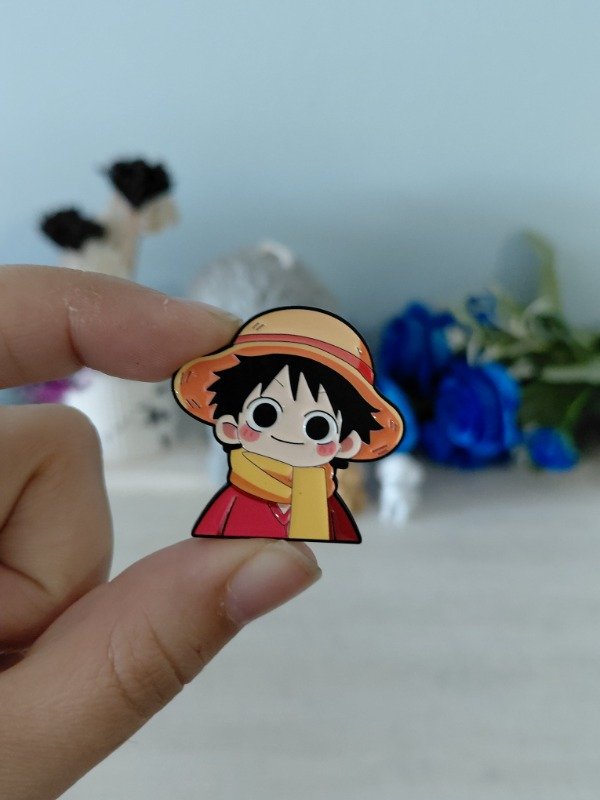 Producto - Pin metalizado - One Piece #1131