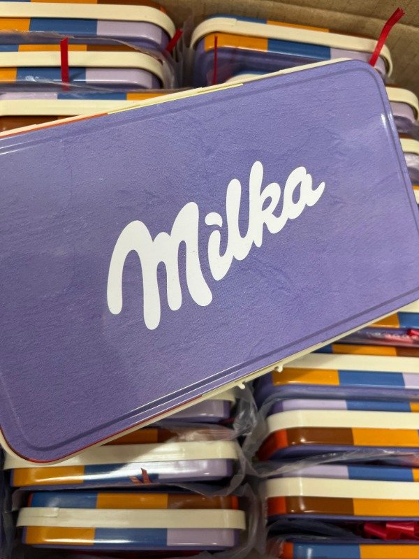 Producto - Canopla Cartuchera Milka + 3 tabletas Milka Oreo 100gr