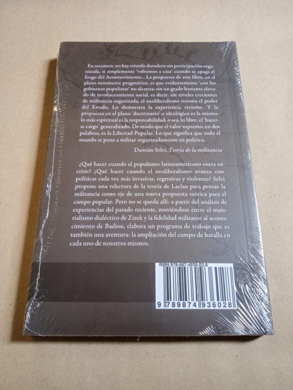 Producto - Teoría de la militancia - Damián Selci - Las Cuarenta - 1