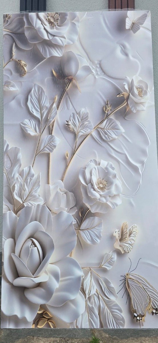 Producto - Placa decorativa PVC 3mm 244x122 diseño flores blancas con detalles dorados