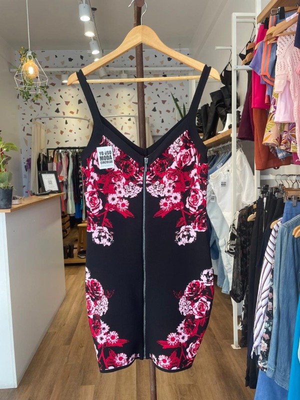 Producto - Vestido negro tejido estampado talle M