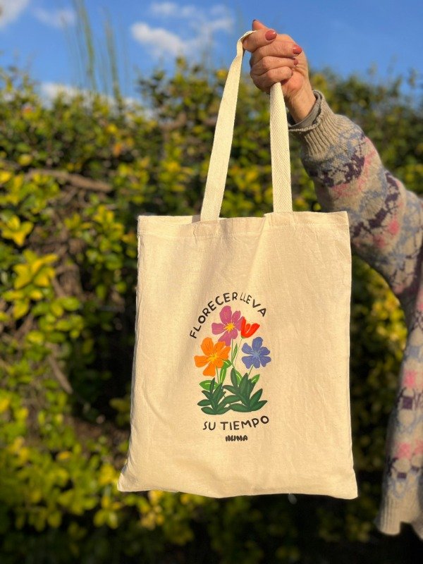 Producto - Totebag Florecer lleva su tiempo