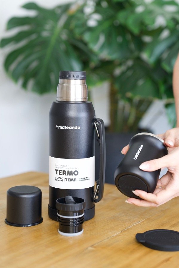 Producto - KIT MATERO MATEANDO - Termo 1 L Mate Negro c/ Bombilla - 2