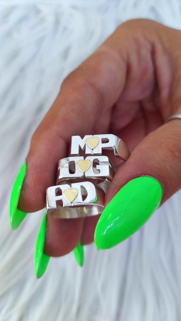 Producto - Anillo Mediano con Corazón de Oro