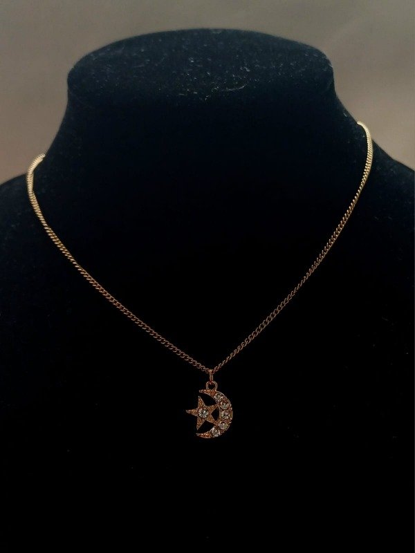 Producto - Cadena luna y estrella dorada