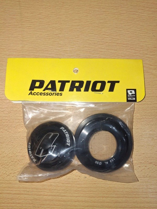 Producto - Juego de Dirección Patriot Cónico (Tapered)  Integrado IS42/IS52 con Adaptador