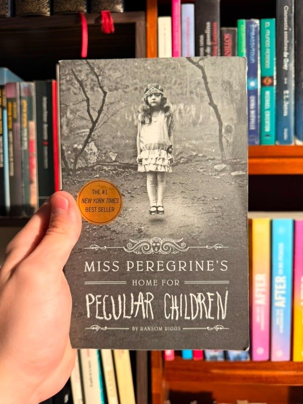 Producto - Miss peregrines home for peculiar children (Ransom Riggs)