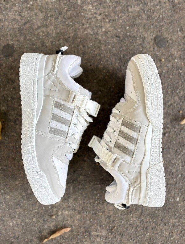 Producto - Bad Bunny WHITE