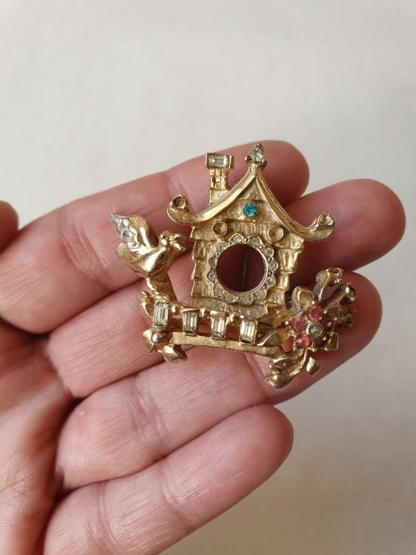 Producto - Broche Coro Craft Reloj Cucú 50s