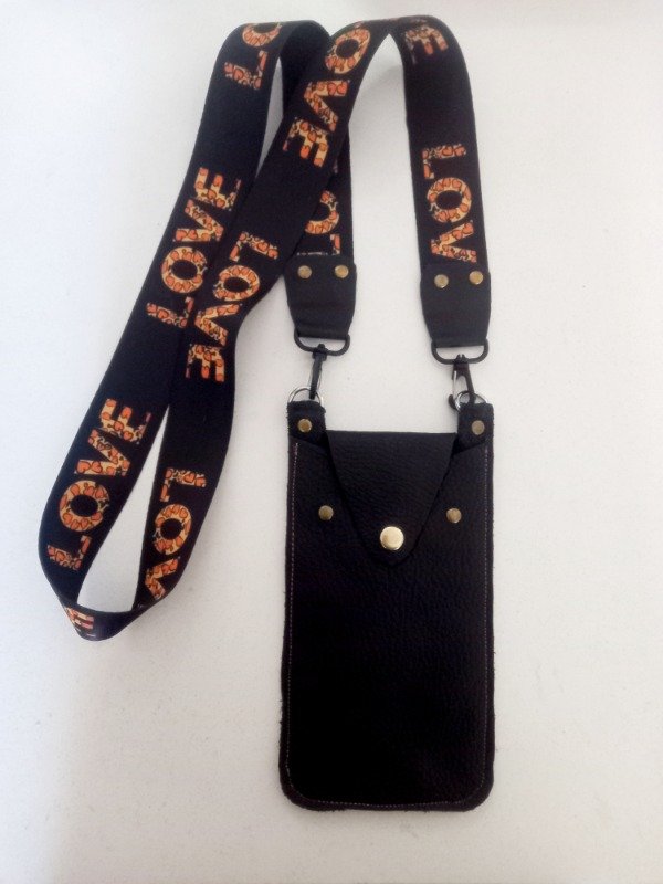 Producto - Porta celu Animal Black