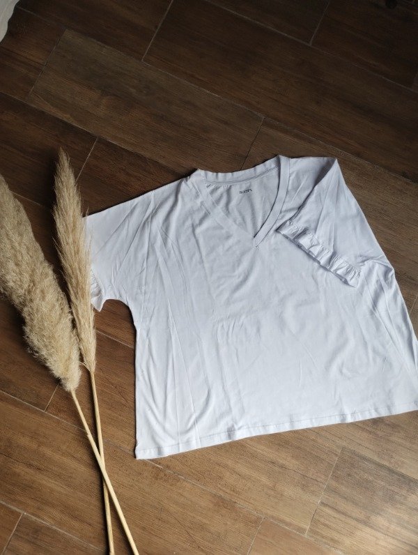 Producto - Remera Jota Blanco