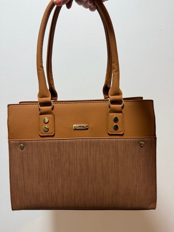 Producto - Cartera estilo Doc