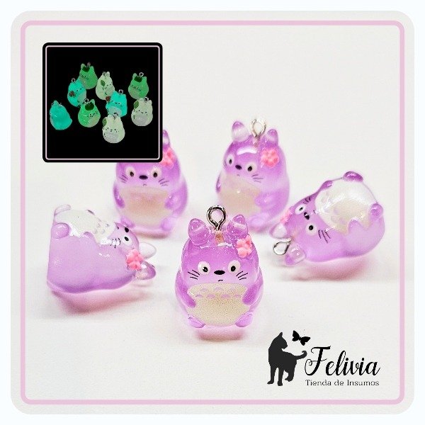 Producto - Dije Totoro Luminoso. Lila
