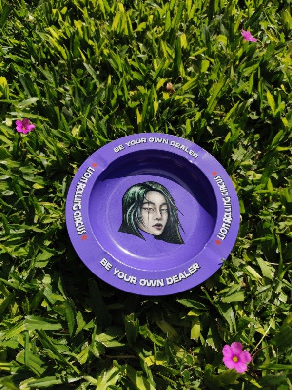 Producto - Cenicero Violeta Lion Rolling Circus