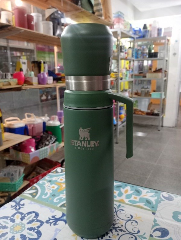 Producto - Termo Verde Tapa Mate