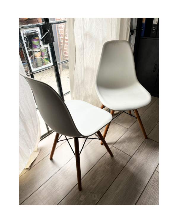 Producto - 4 sillas Eames
