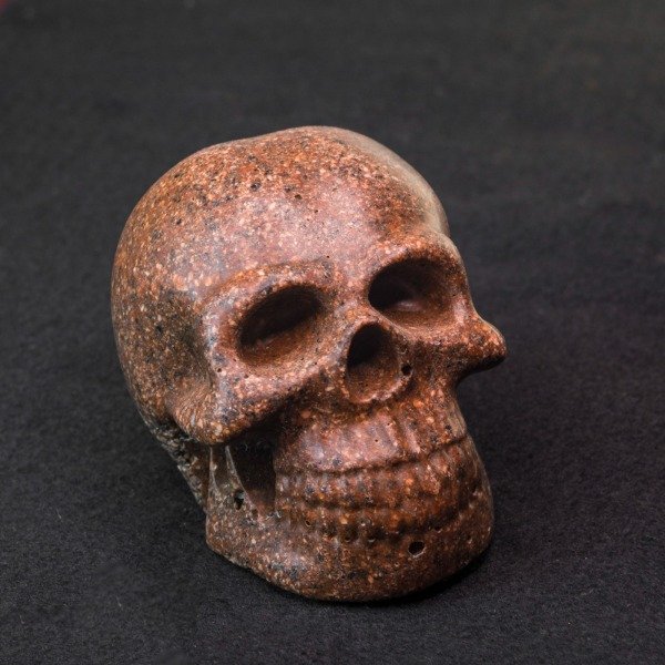 Producto - Calavera de Granito Rojo