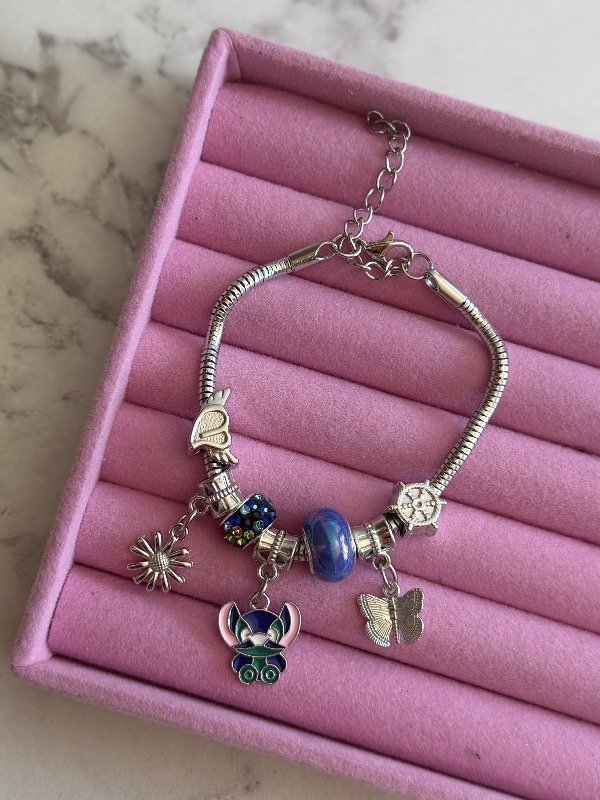 Producto - PULSERA CHARMS STITCH MOD 3
