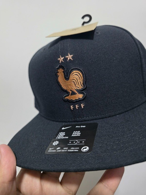 Snapback Francia national team total black Nike pro one size 2026 — imagen 2