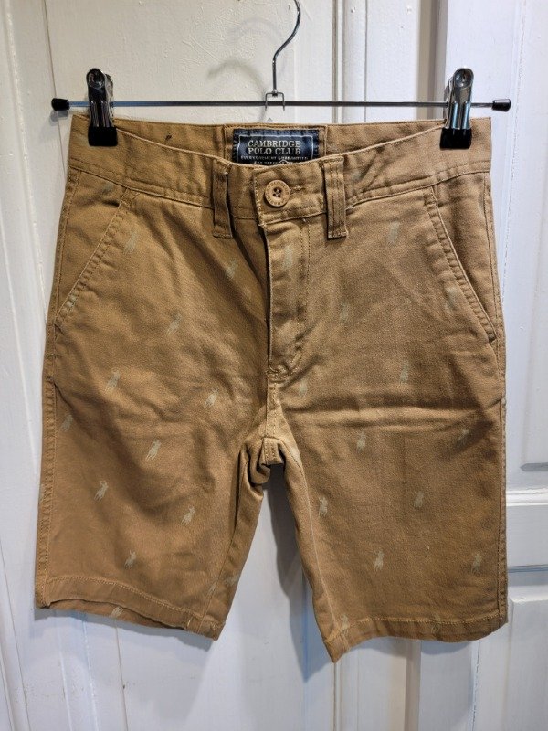 Producto - Short CAMBRIDGE POLO CLUB tostado con caballitos Talle12 años - PRECIO: 22X