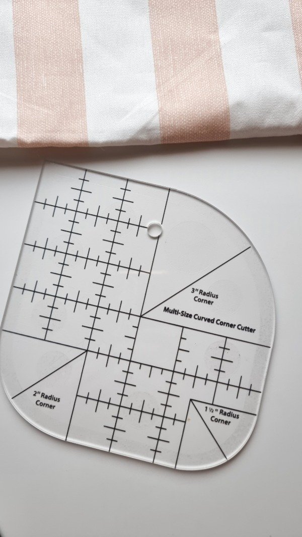 Producto - Regla de esquinas curvas
