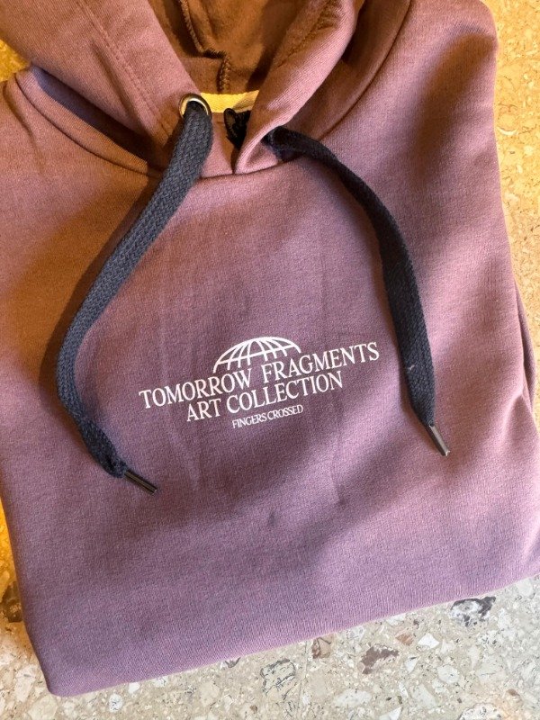 Producto - Buzo canguro tomorrow