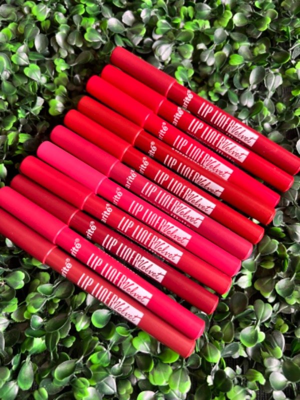 Producto - Delineador labial velvet Karité
