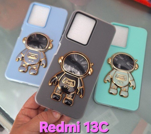 Producto - Fundas astronauta reforzadas con felpa en su interior. Redmi 13C