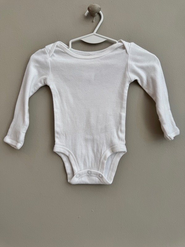 Producto - Body CARTERS recién nacido fbu11