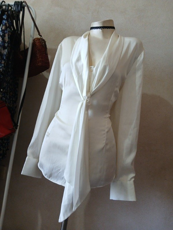 Producto - Blusa de satén