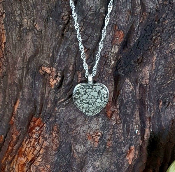 Producto - Dije de plata 925 corazón reconstituido Pirita - 1