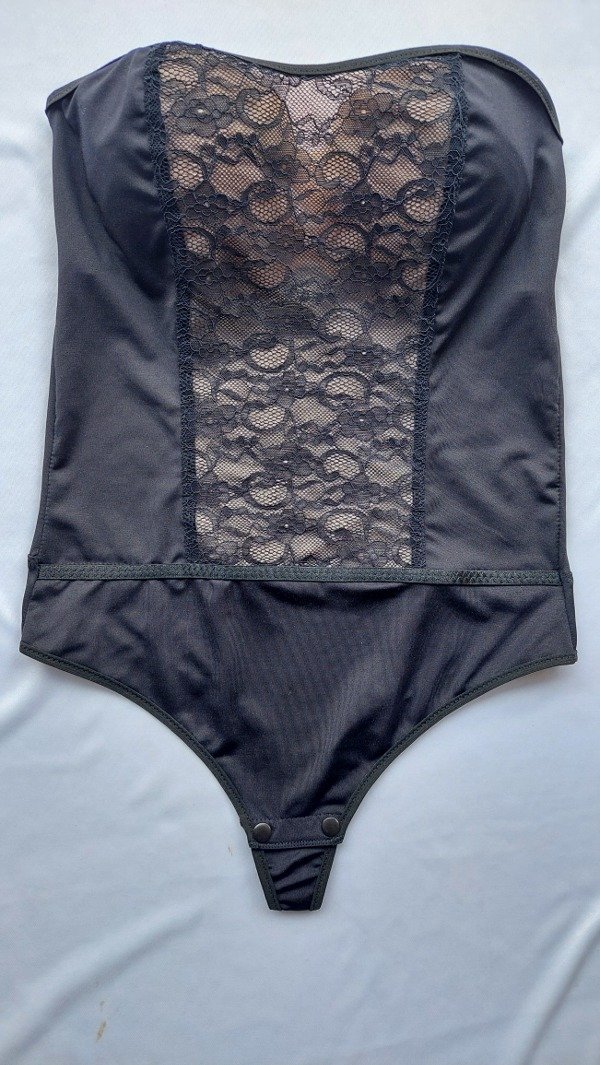 Producto - Seminario de moldería y confección de body strapless con corpi interno