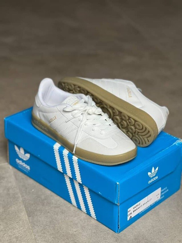 Producto - Adidas Gazelle total white