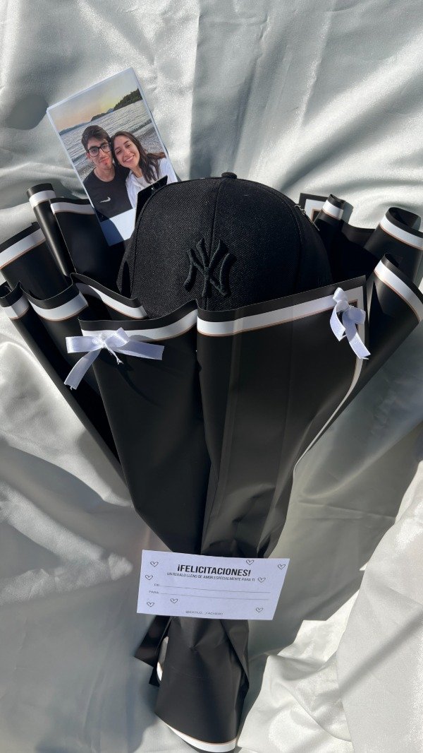 Producto - Ramo de gorra en papel coreano