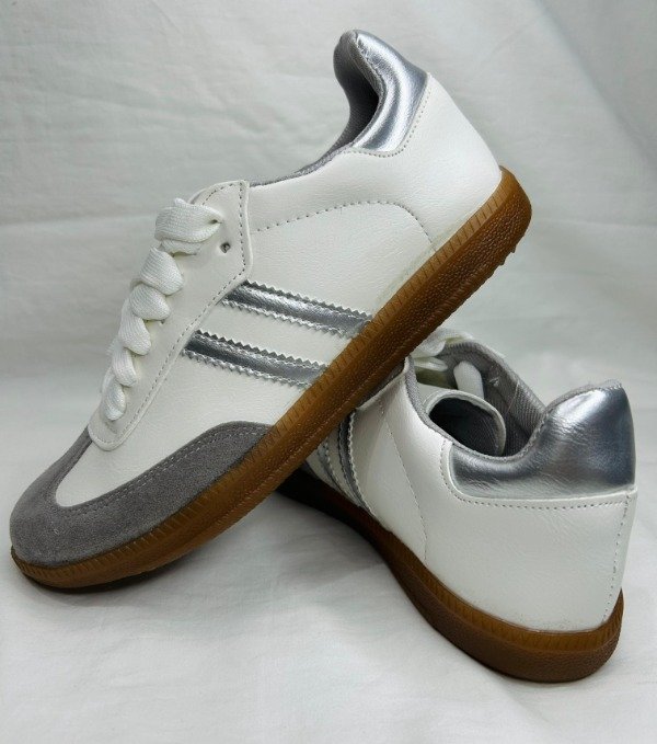 Producto - Zapatilla urbana combinada