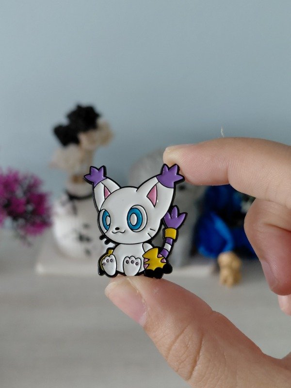 Producto - Pin metalizado - Digimon #0037