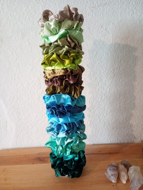 Producto - scrunchies Saten colores varios