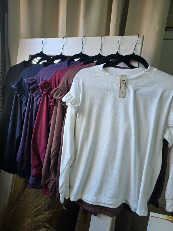 Producto - Cms26 polera bucito volados