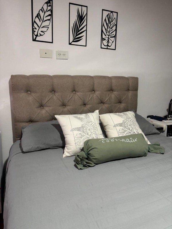 Producto - Respaldo Capitoné  tela chenille