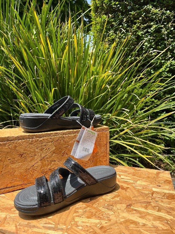 Producto - sandalias Crocs 36 ETIQUETA