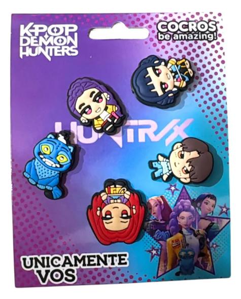 Producto - Pins para crocs K Pop