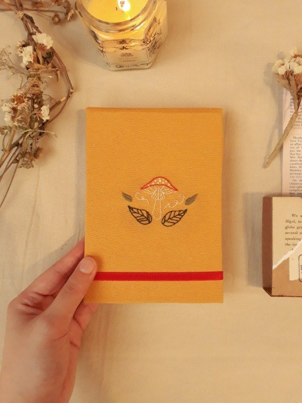 Producto - Libreta de dibujo "Reino fungi"