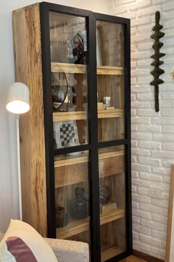 Producto - VAJILLERO BURTON