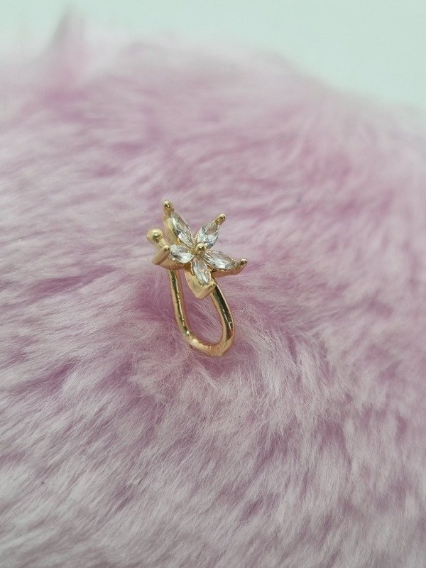 Producto - Aros cuff acero dorado flor gema