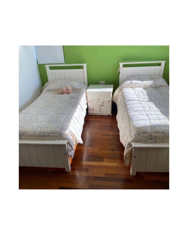 Producto - 2 camas de 1 plaza laqueadas / Una cama cuna funcional completa
